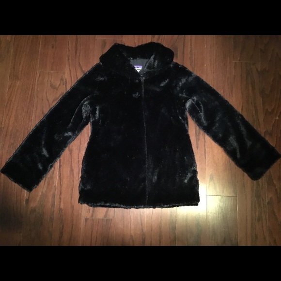 black fuzzy patagonia